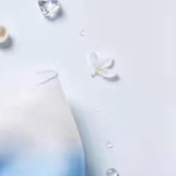 阳光信用 生活给予我们的境遇本无好坏，真正决定日子冷暖、人生苦甜的，从来都是我们