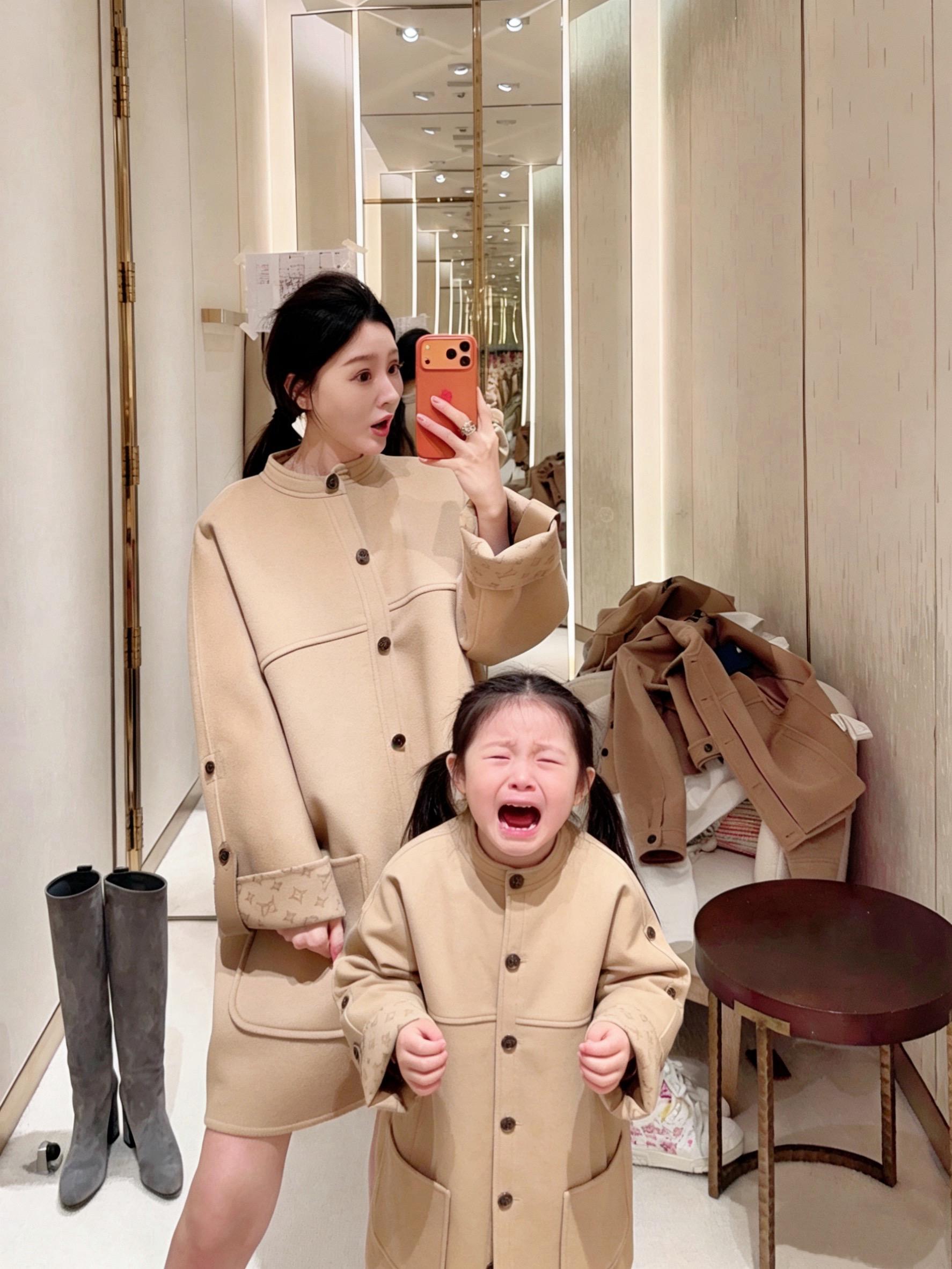 别哭了，除了爸爸，妈妈什么都能给你。