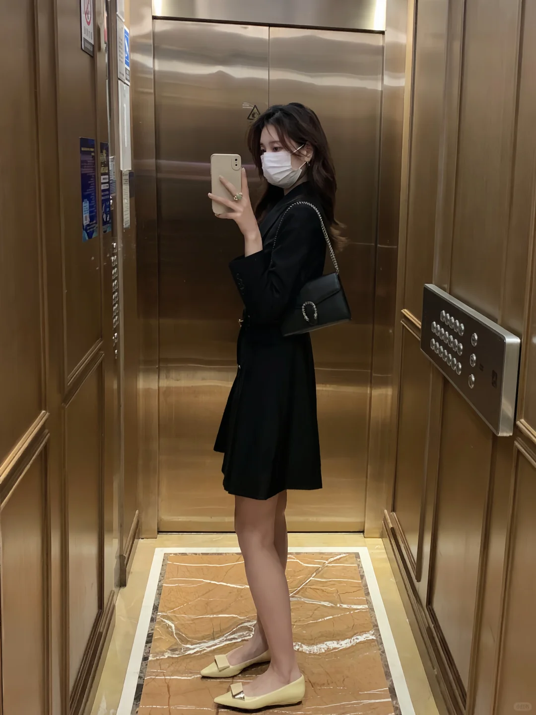 春夏通勤 干练黑色西装裙