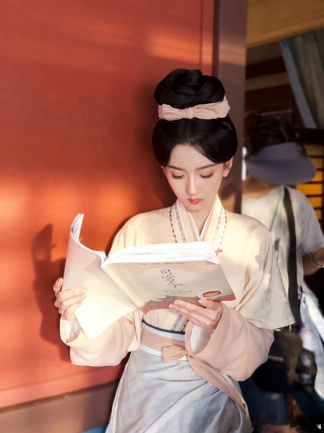 司宫令杀青 司宫令 丁禹兮宋祖儿首度搭档，美食探案权谋交织，大女主古装剧静待开播