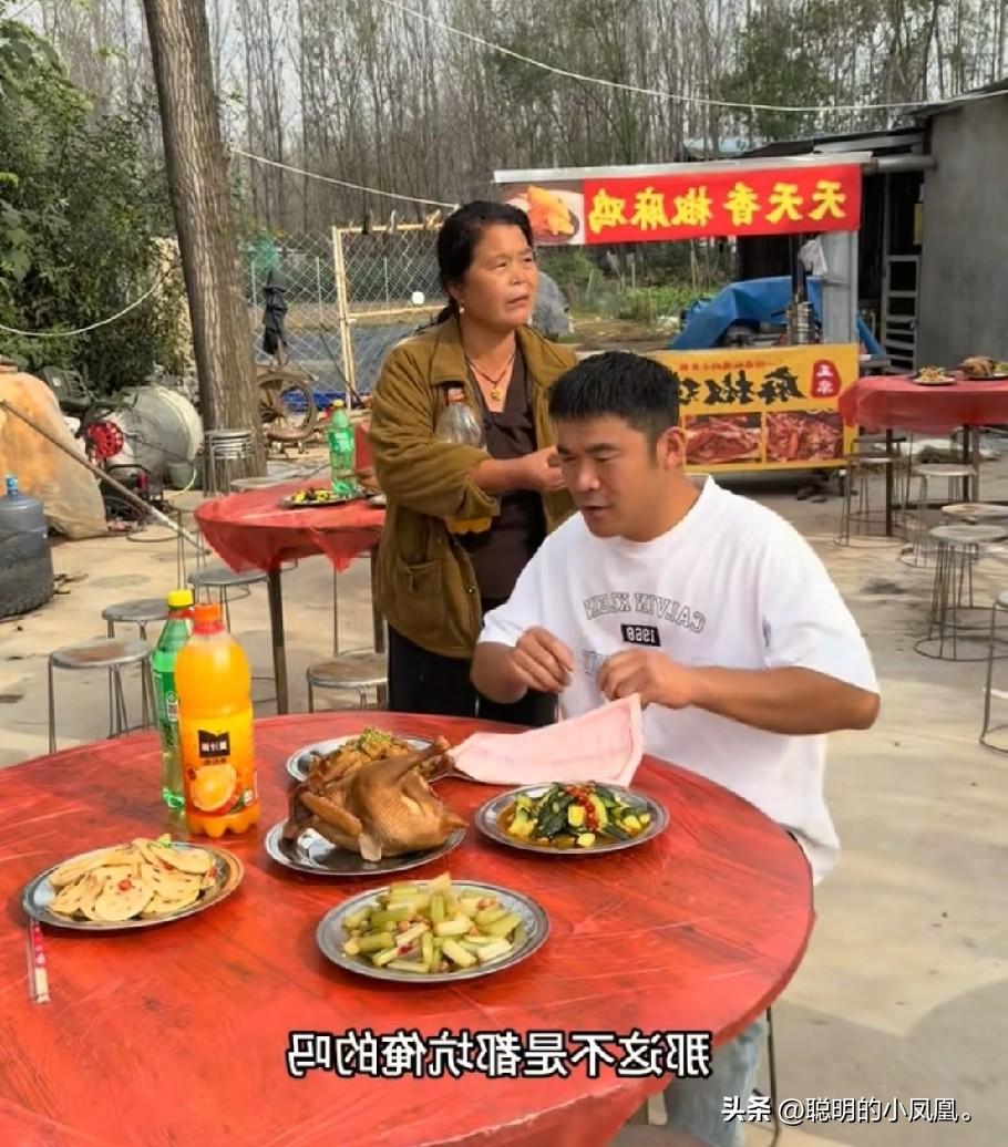 小故事！ 
    特大号外 昨天半熟是怎样笑的，今天 半熟就是怎样哭的？今天 