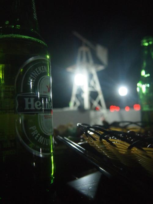 深夜的酒，是成年人的止痛药

你有没有察觉一种常态，
凡是习惯独酌的人，
不论身