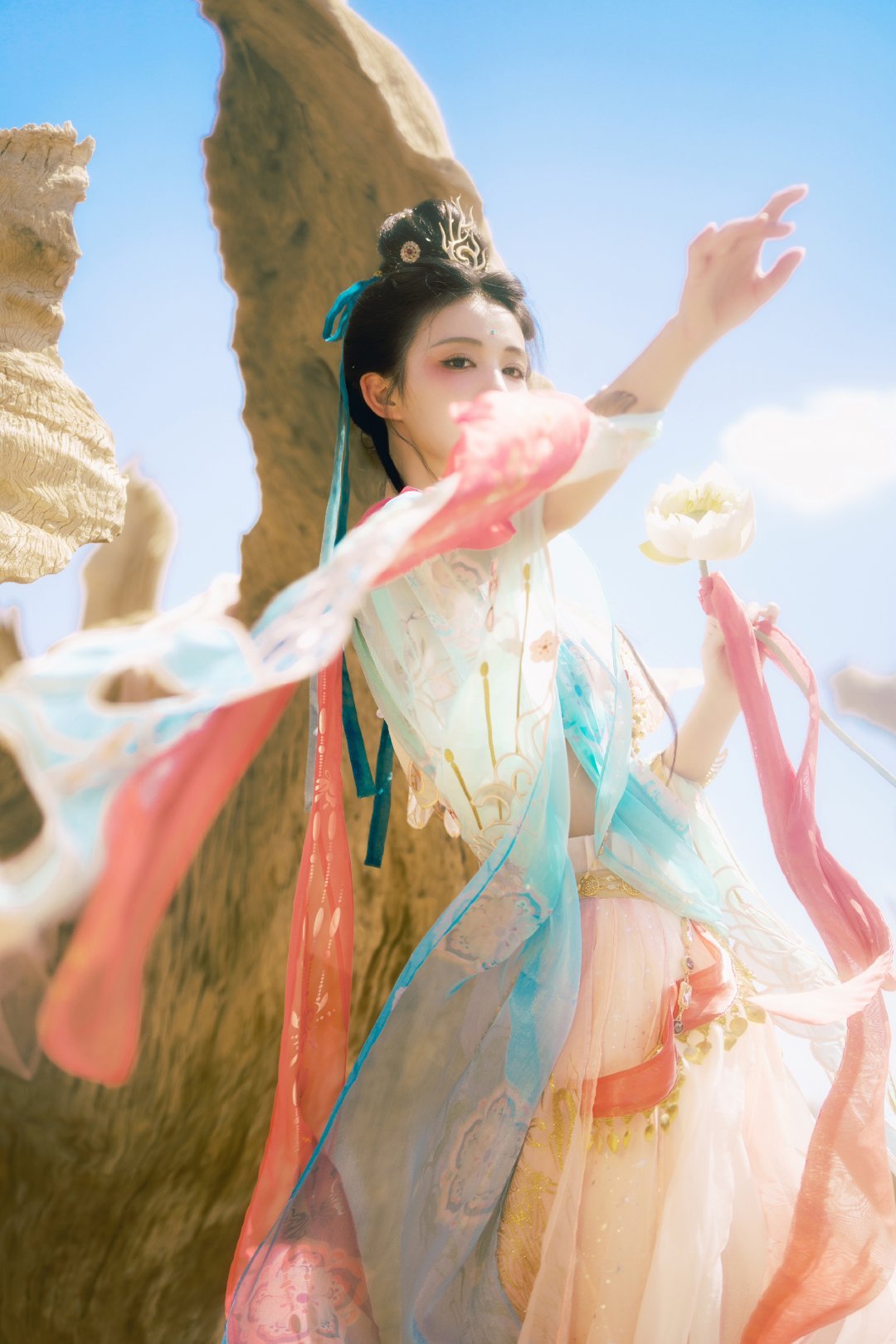王楚然 wcr王楚然这一秒过火 wcr王楚然任素素“花会凋谢 但我对你的爱不会 
