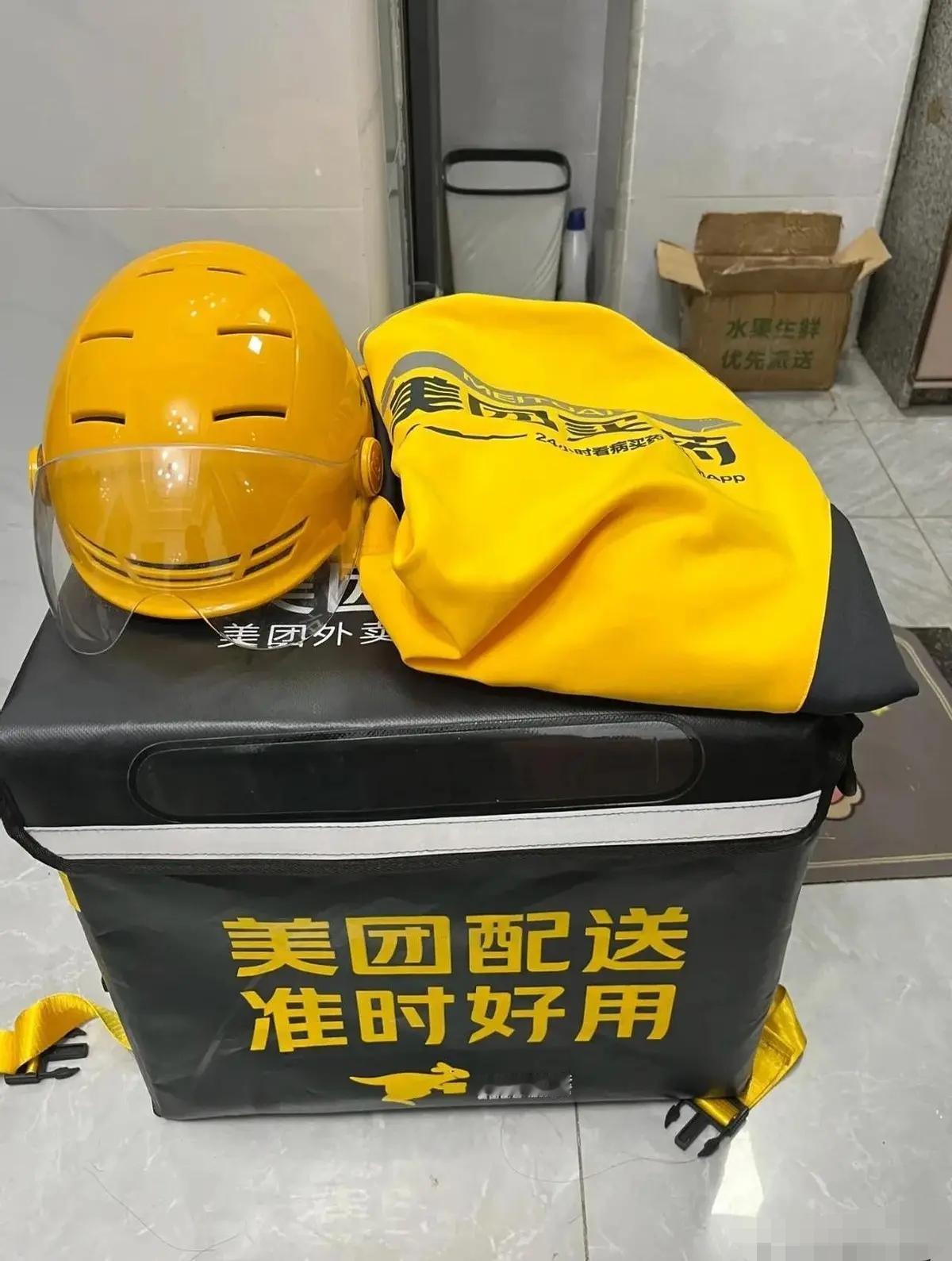 7.9日最新消息，人民日报评价：“向下卷价格，没有赢家；向上卷创新，才有未来。”