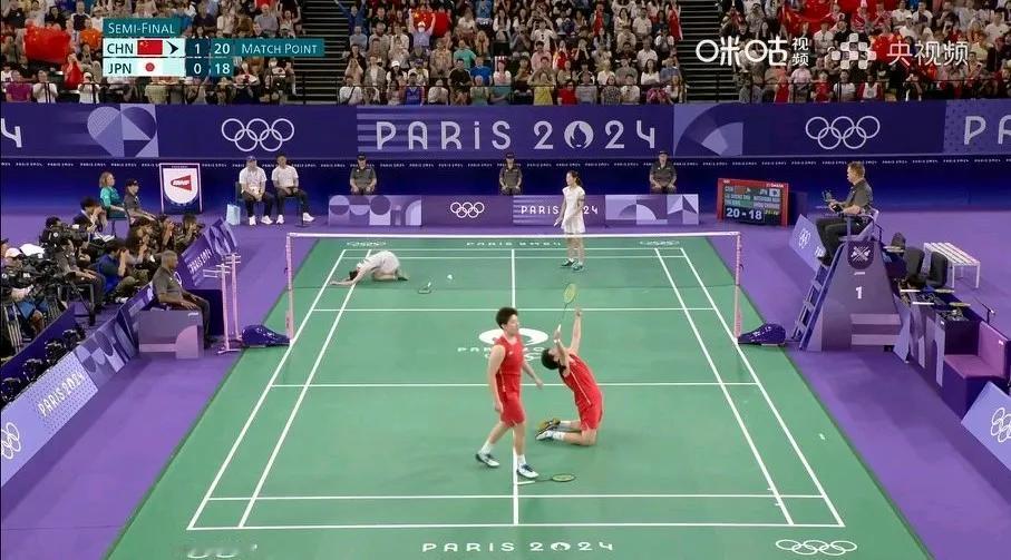 #和安踏一起为中国队加油# 国羽锁定羽毛球女双冠亚军[加油][加油][加油][加