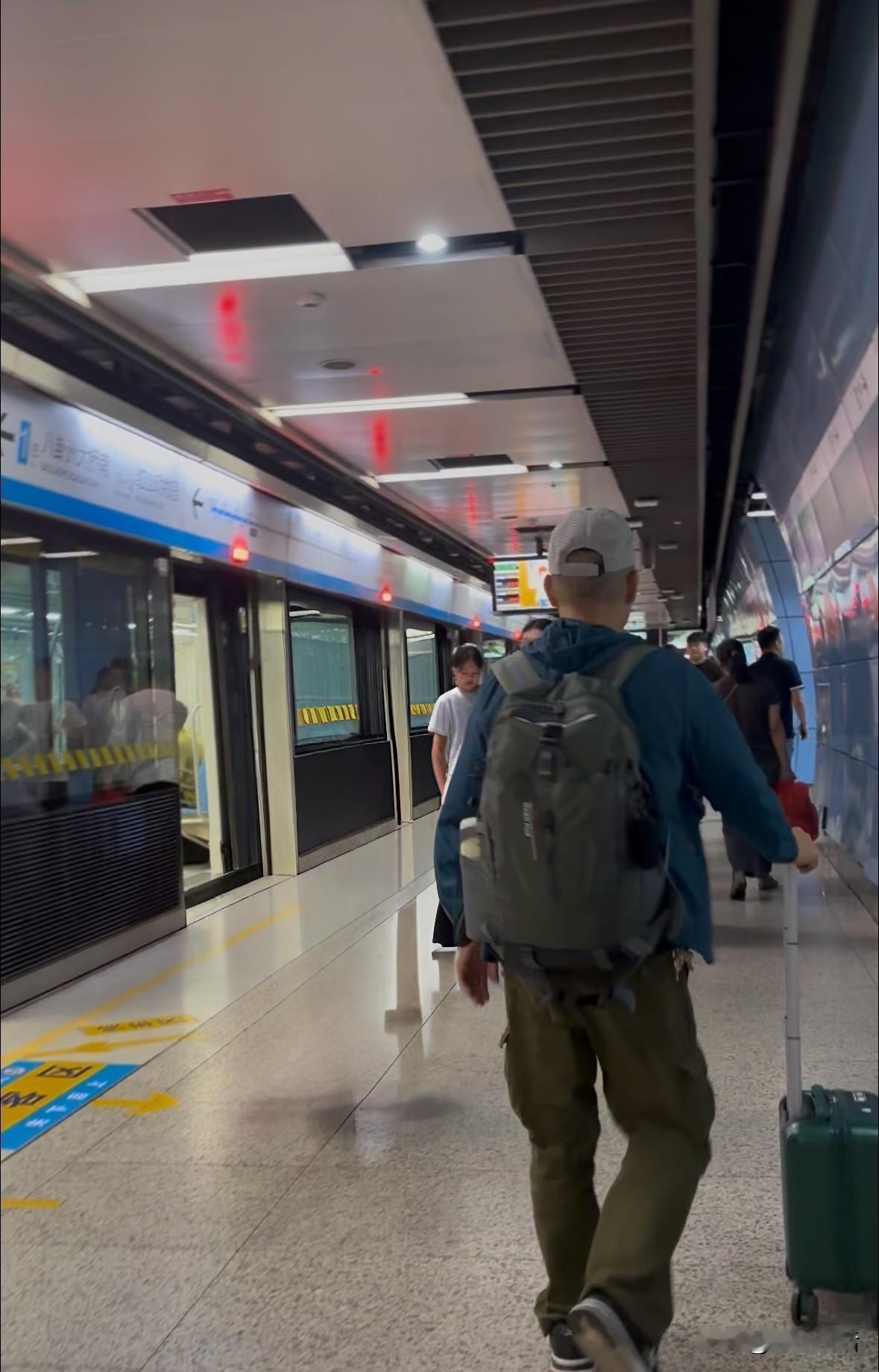 出发新的旅程，一个久以向往的北方城市—哈尔滨。
这趟Z366是从南京始发前往哈尔