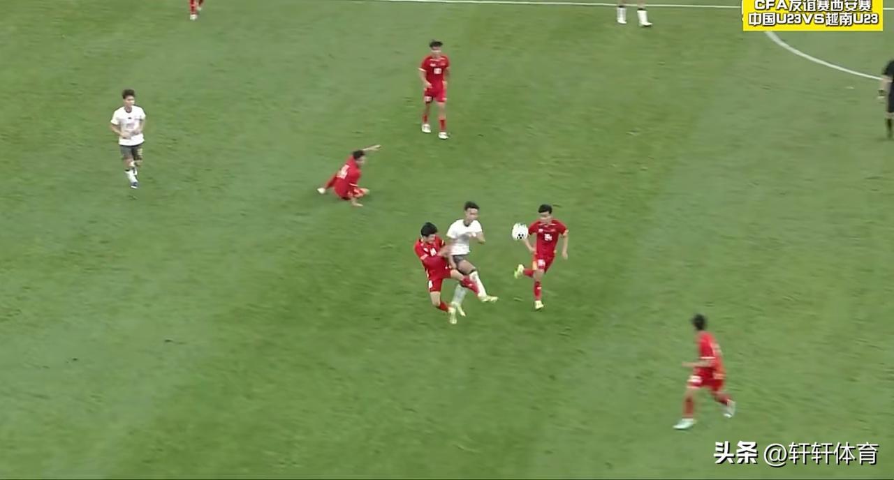 中国男足U23比赛已经结束，最终经过全场苦战，中国U23以1-0战胜越南U23，