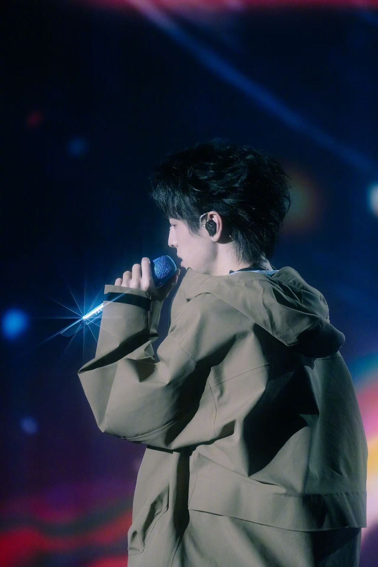 蒲熠星和蒲松龄家族后人碰面了 倒计时倒计时！听说巡演生日场惊喜多多🤔一起期待啦