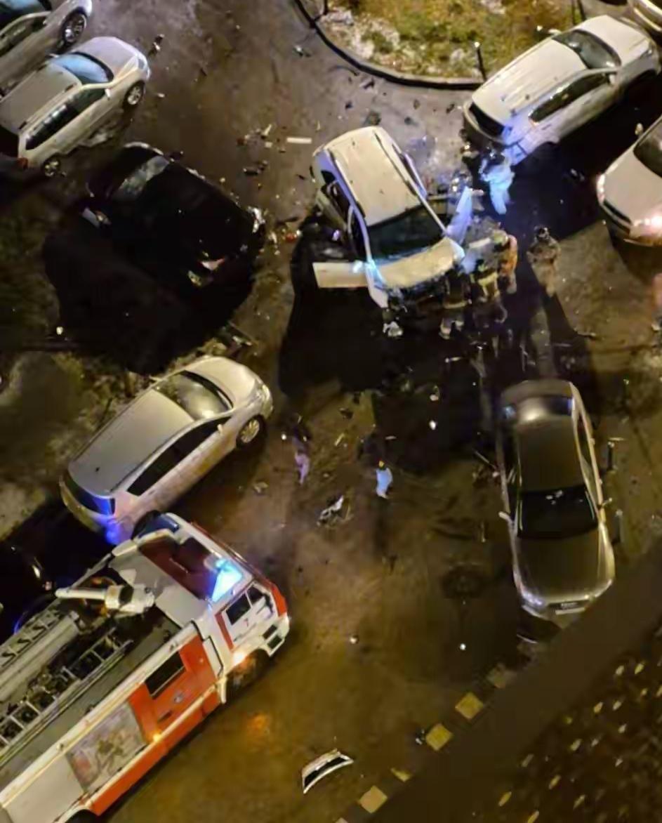 俄武装力量总参谋部作战训练局长在汽车炸弹爆炸中身亡