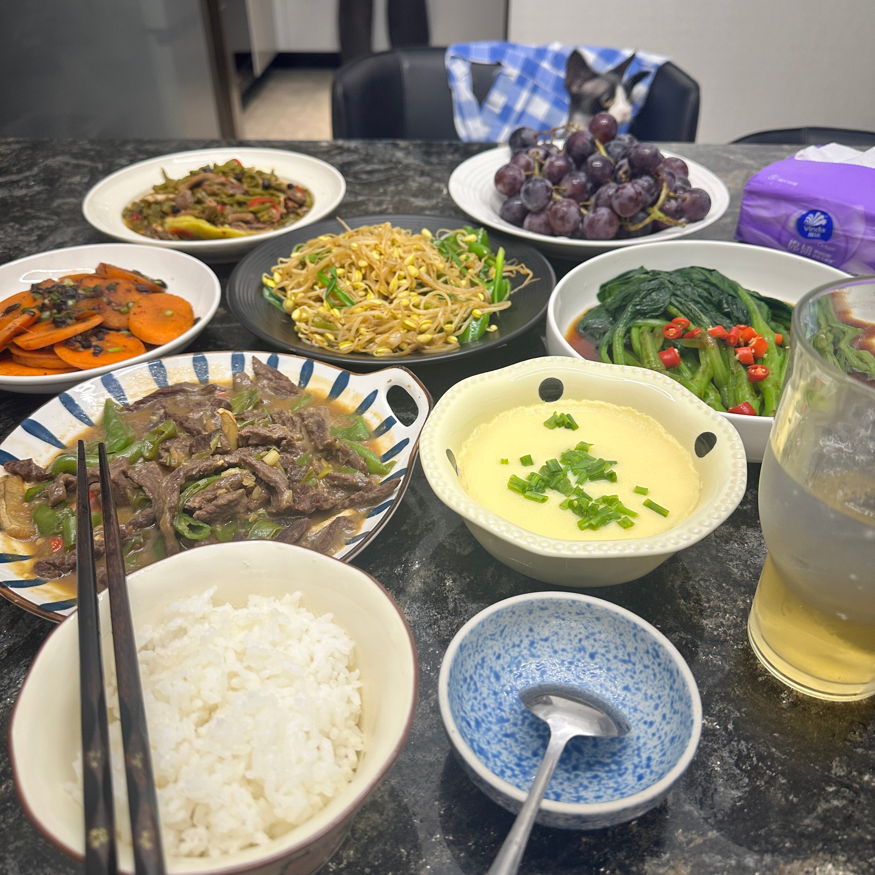 自从招了小助理每天睡醒都香喷喷 ​​​