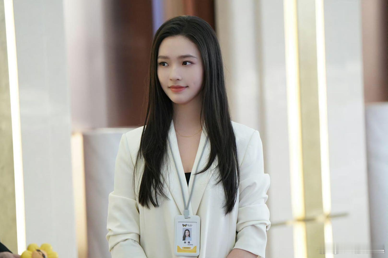 林允新剧我比老板有钱怎么办 看到物业名字是神骅的时候直接笑出声，裴谦老板的震惊表