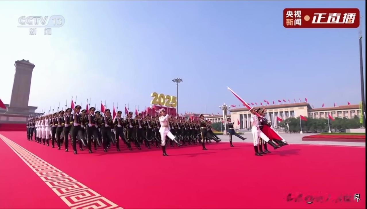 今天，我们怀揣滚烫的初心，循着先辈踩出的光明足迹，以万众一心的赤诚，与无数英烈共