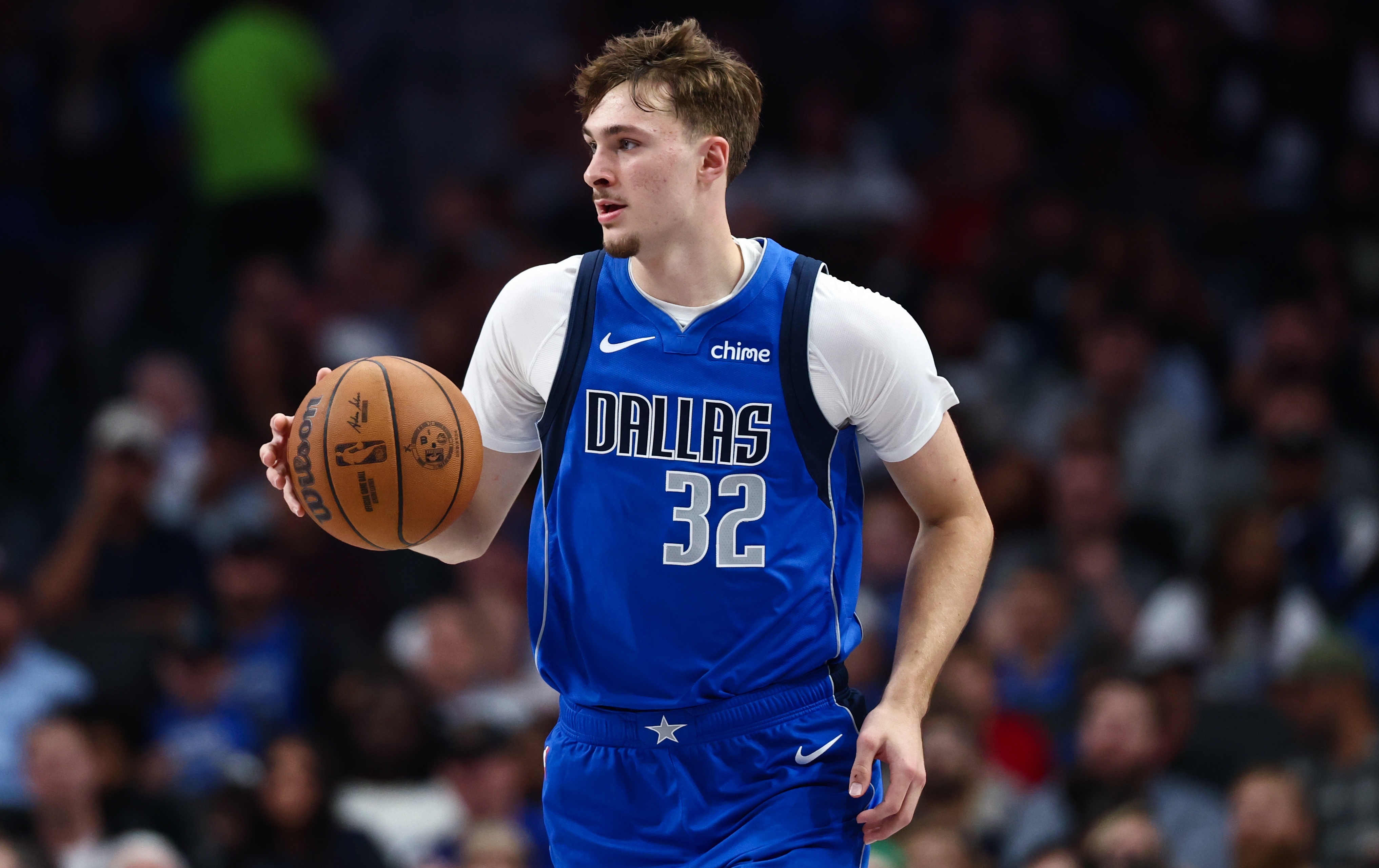 赛后谈及自己总会停下为球迷签名、打招呼，弗拉格表示：“我才18岁，离当初那些孩子