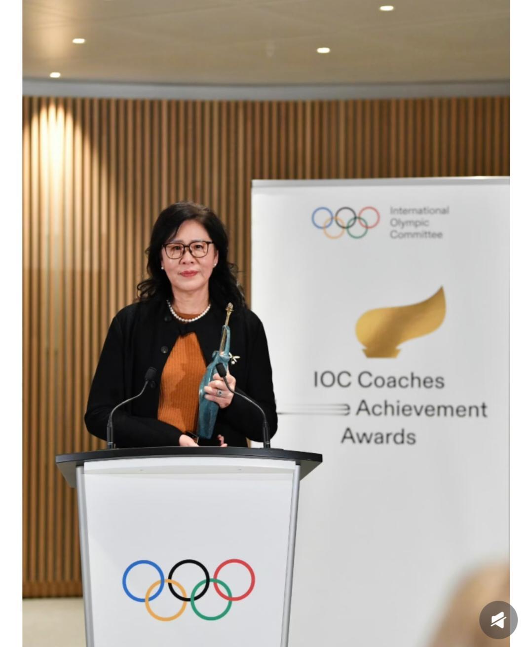 郎导荣获国际奥委会教练终身成就奖
从中国，到意大利🇮🇹，美国🇺🇸，再回到
