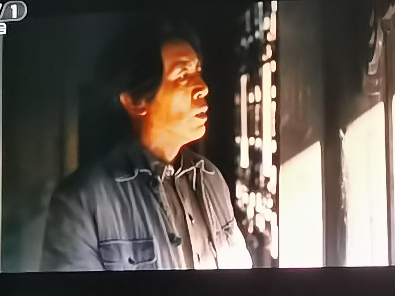 观《伟大的长征》第十二集有感
红军决策西进贵州。毛泽东疟疾渐愈，拄拐随军，教战士