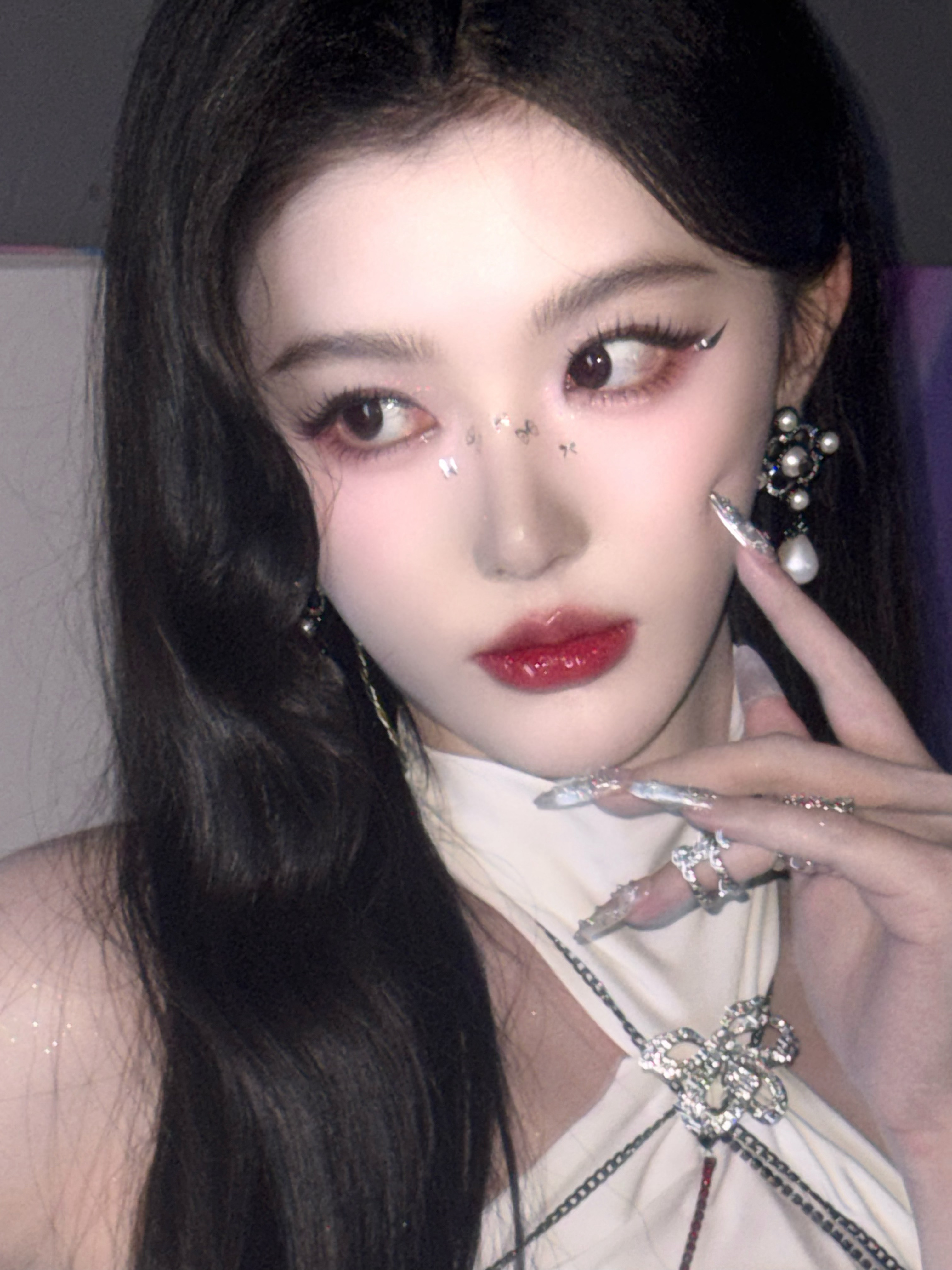 孔雪儿电子蝴蝶妆随拍  孔雪儿电子蝴蝶妆随拍，被 美到简直就像呼吸一样简单呀 