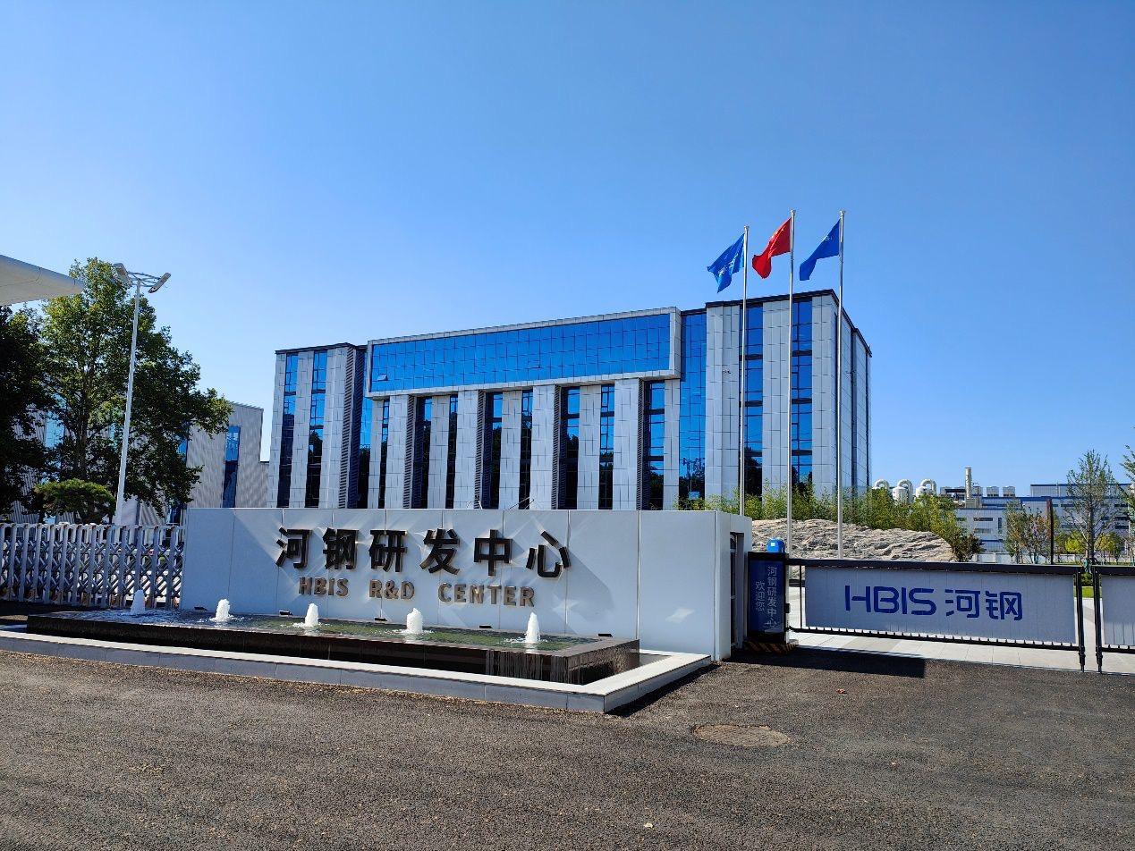 翻了下钢铁公司的财报，经营净现金流全部都花出去了，你说这一个常年不赚钱的行业，为