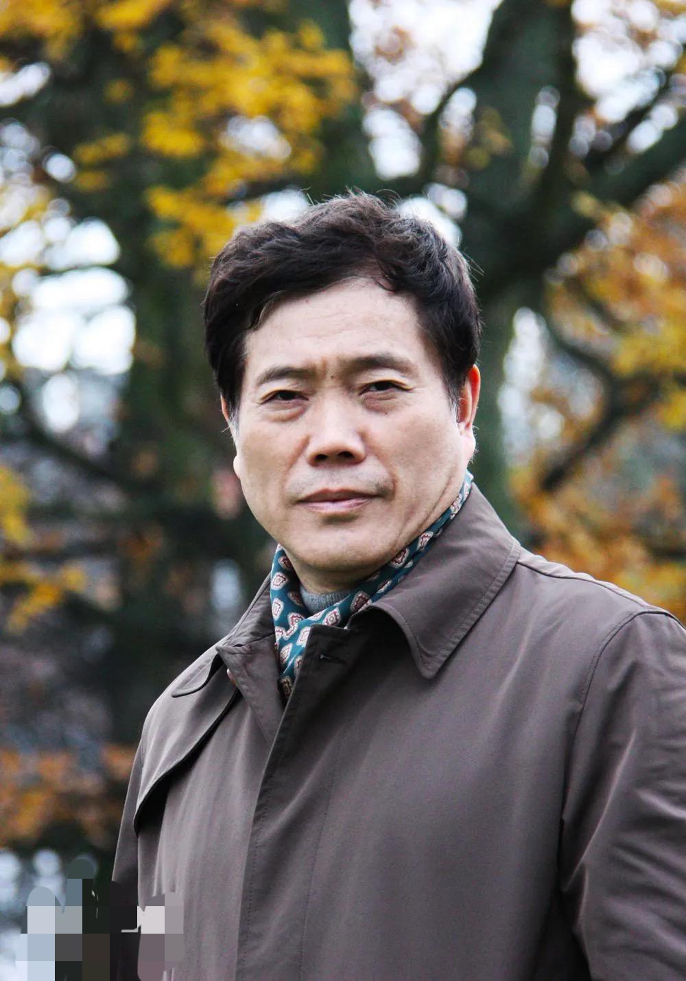 这是一篇发表在上个世纪80年代国家级优秀期刊《散文》上的一篇文章，《小鸟，你飞向