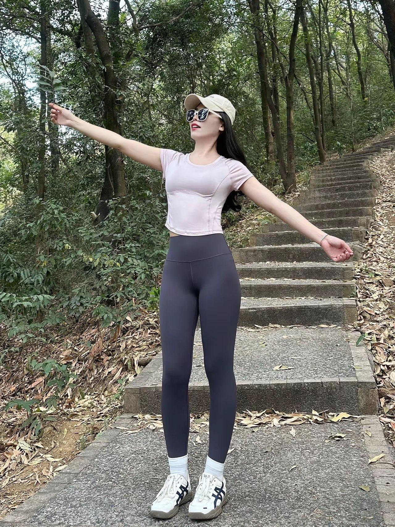 活力满满的一天从运动开始！🌿🏃‍♀️