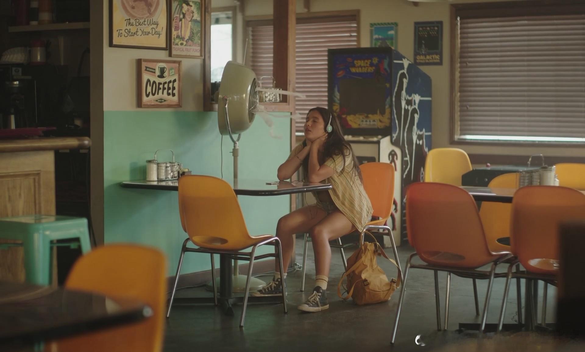 互爱女孩 导演 Hayley Kiyoko编剧 Hayley Kiyoko、St