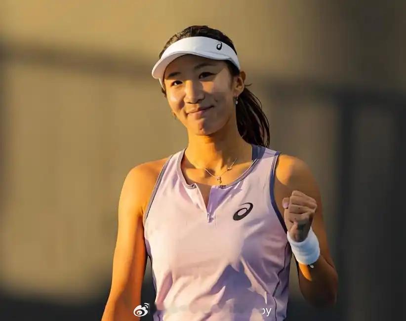 恭喜🎉高馨妤夺得ITF迪拜W100双打冠军🏆高馨妤🇨🇳搭档萨王凯🇹🇭