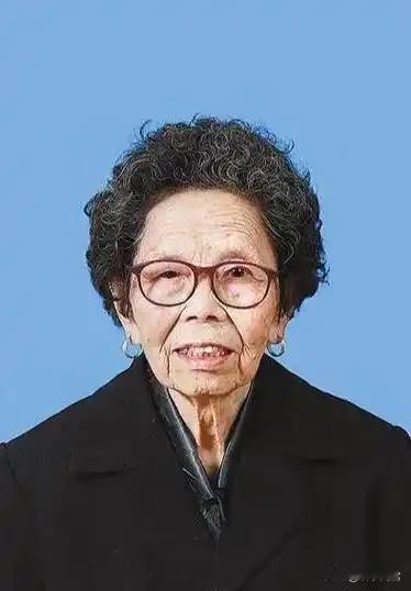 90岁奶奶还清2000万巨债，“诚信奶奶”陈金英让所有人汗颜！你没看错，不是两千