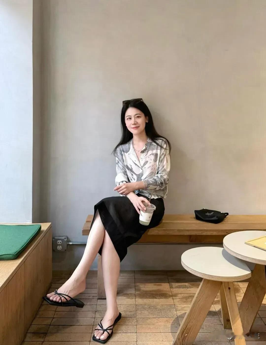 闯入魔鬼城啦～
在戈壁荒漠里，看风雕刻出的奇妙世界，每寸沙土都藏着岁月故事，这趟