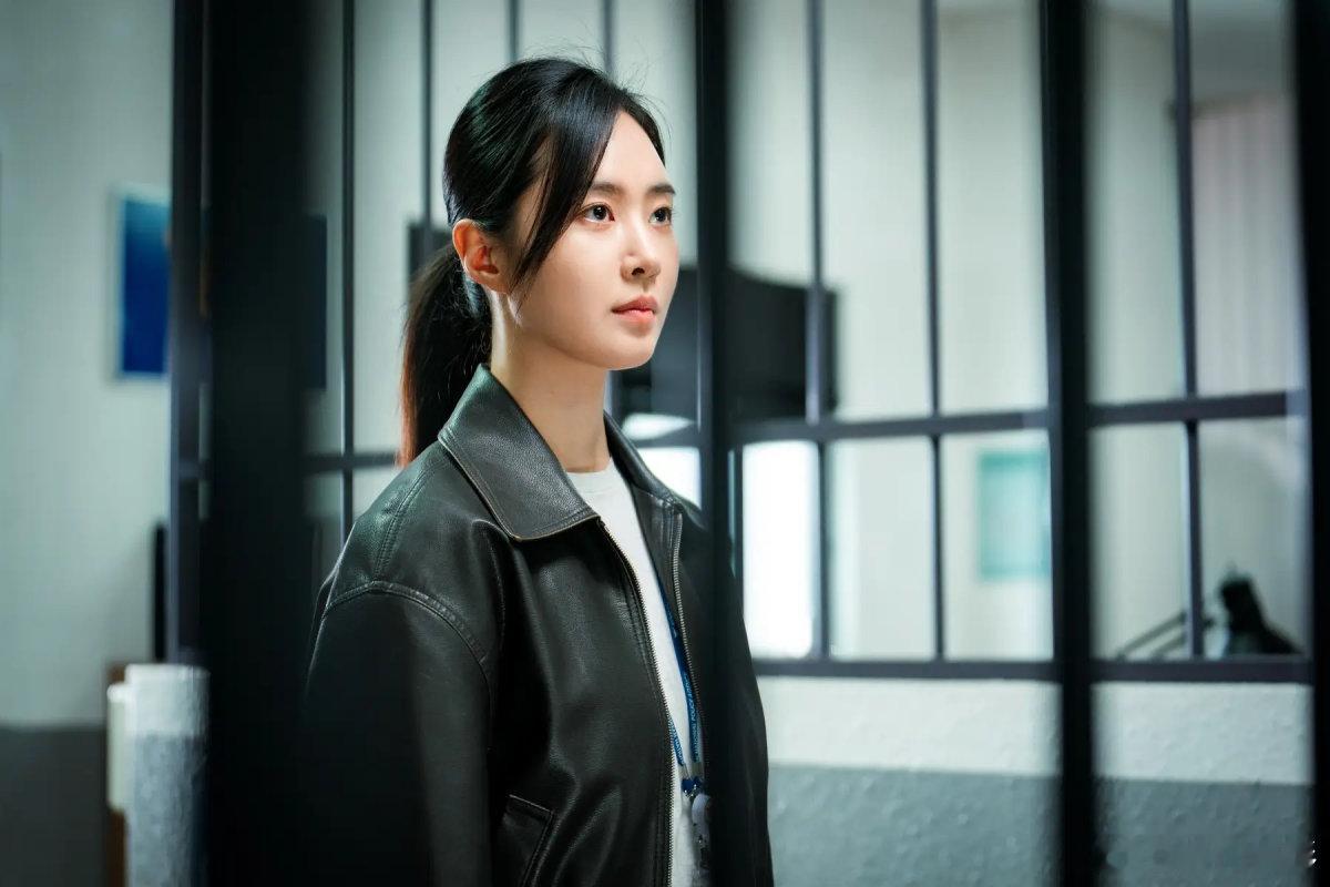《Parole Examiner Lee》中，权俞利的表现直到最后也备受期待《P