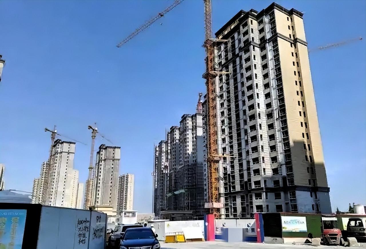 太讽刺了！黑龙江大庆，女子一时冲动，将全家的500万血汗钱借给某房地产公司，对方