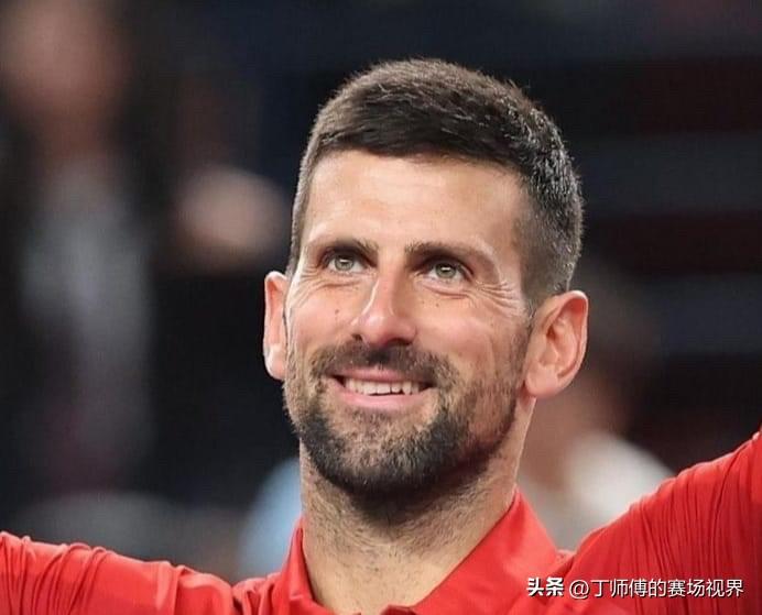 三巨头在同一项赛事中击败至少3名Top10夺得冠军次数最多排行：
🥇 德约科维