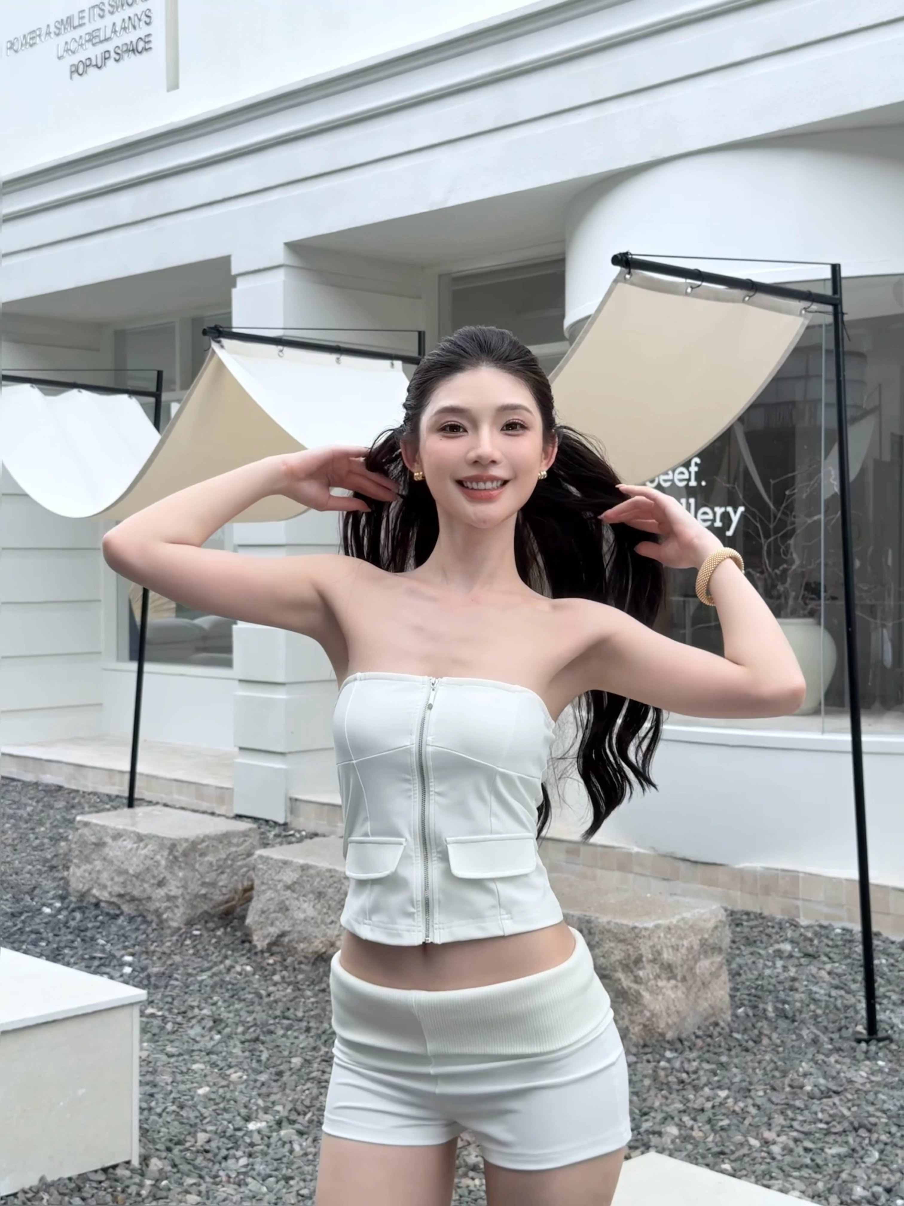 今天是只想早点收工的困困咪🐱日常报蓓 ​​​