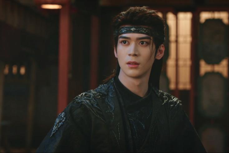 《暗河传》唐怜月这个“锯嘴葫芦”！慕雨墨至死不知，那柄指尖刃才是他唯一的“保命符