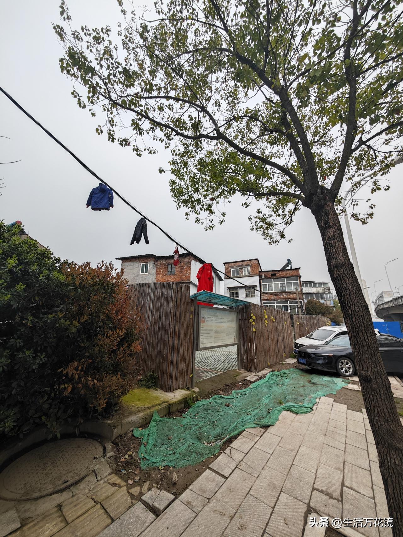 每次砸盘都是主力为收割韭菜而为，只是打着中东局势紧张的幌子，掩盖自己吃相难看的嘴