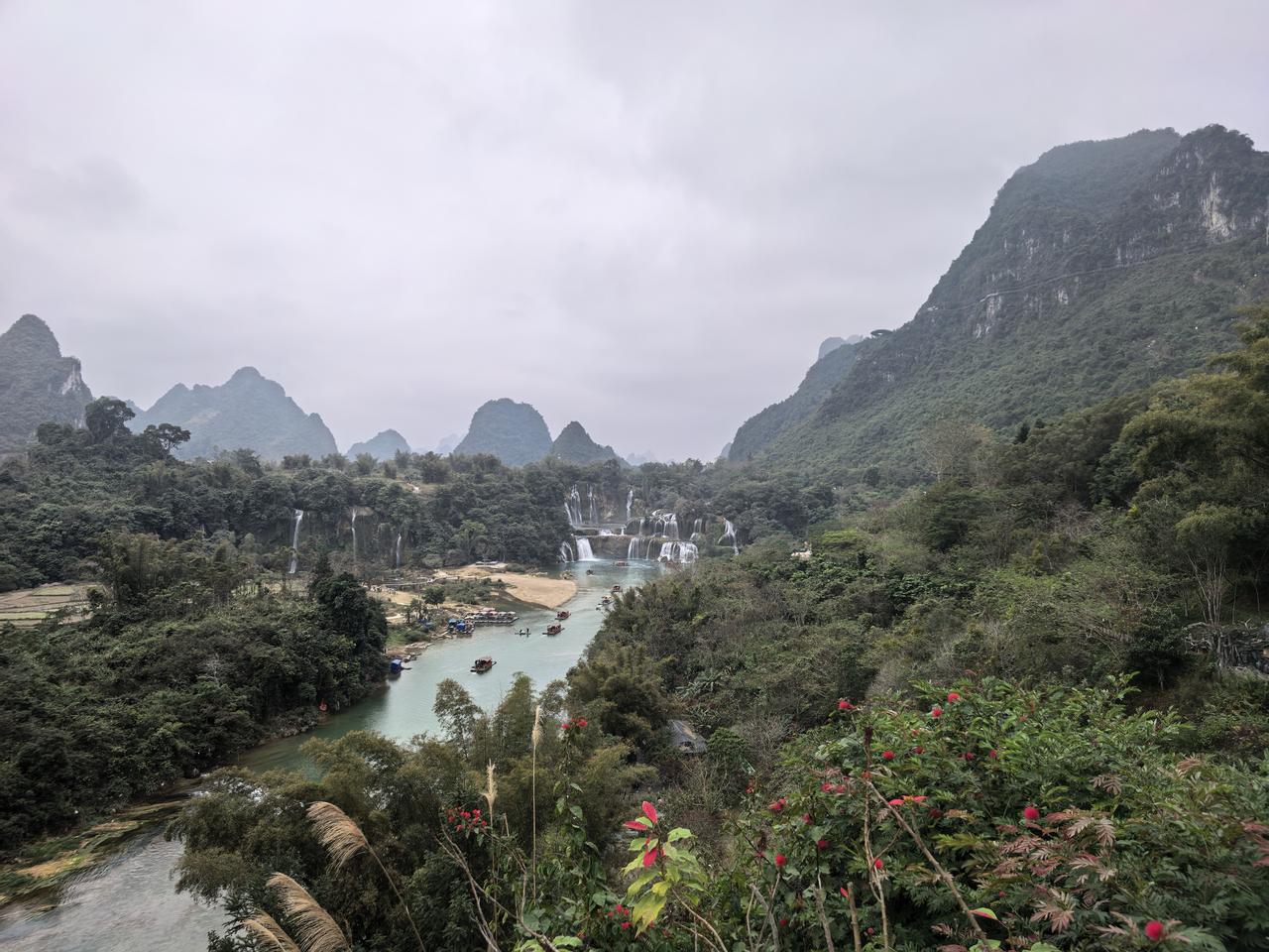 银行股下跌，港股央企红利50ETF大涨卖出，买入银行ETF。招行兴业下跌，如果看