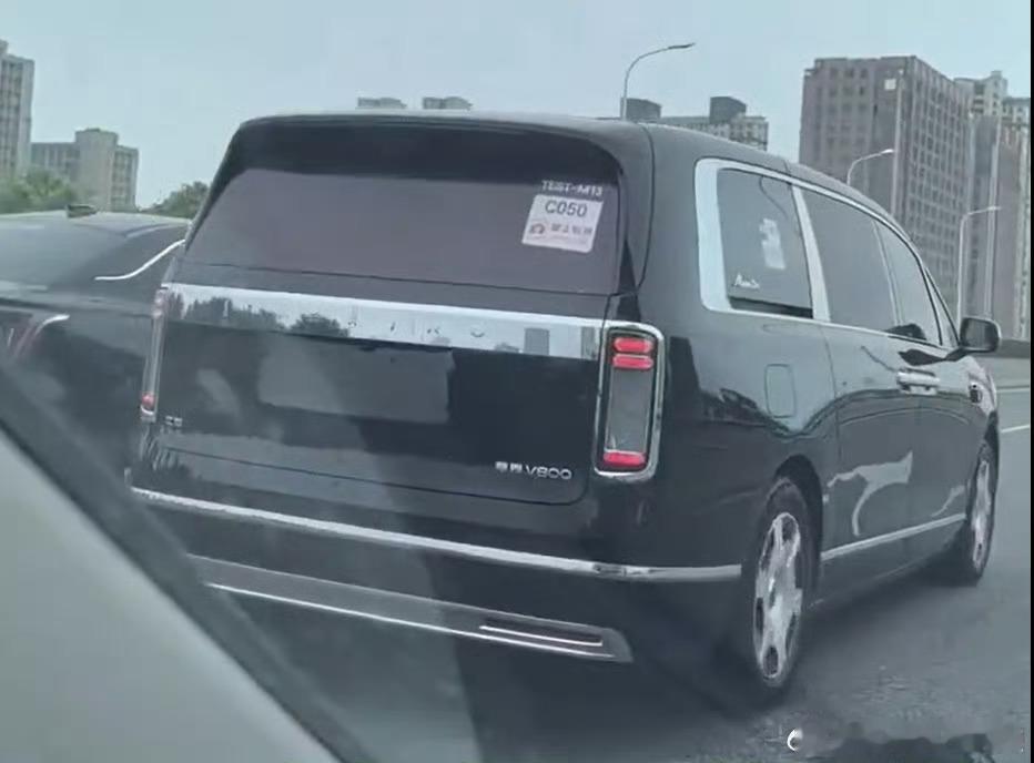 尊界 V800？大 MPV？ 
