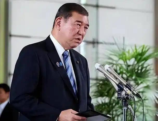 石破茂远赴韩国找出路，高市早苗趁机下狠手，韩国怒提抗议要说法..
 
近期日本政