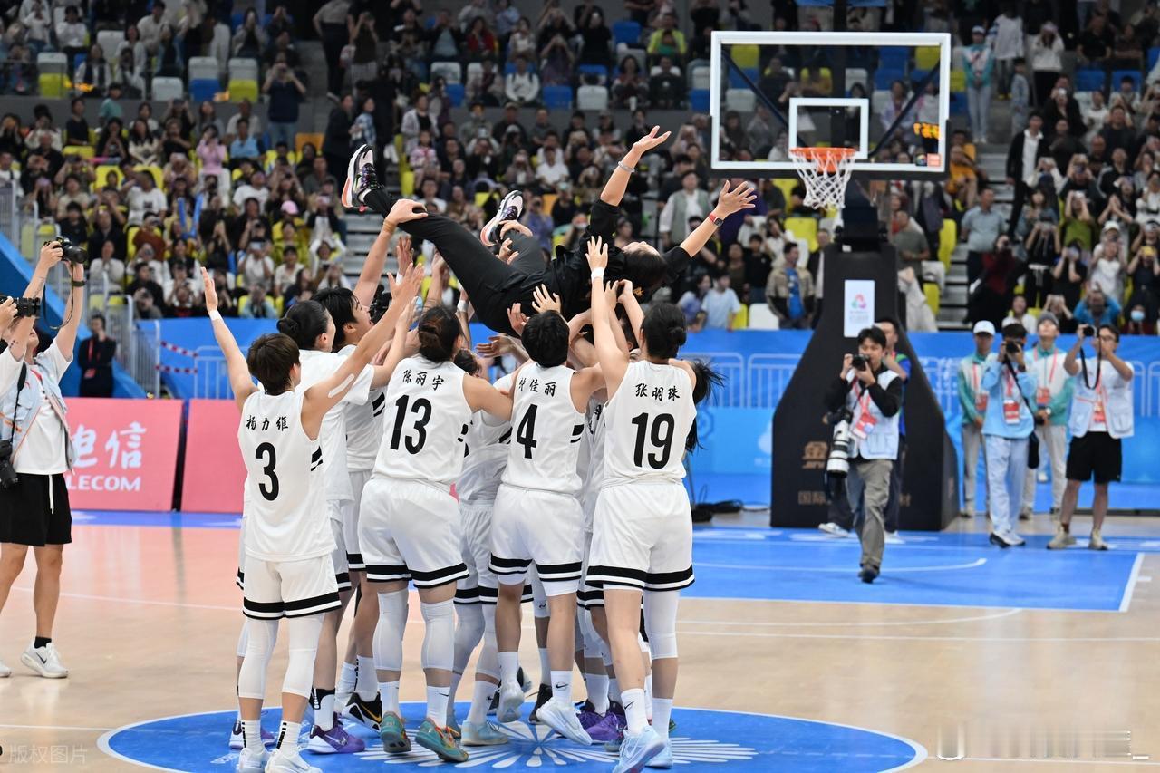 【全运会女篮成年组第八日综述：广东夺冠 四川、江苏分列亚军季军】 第十五届全运会