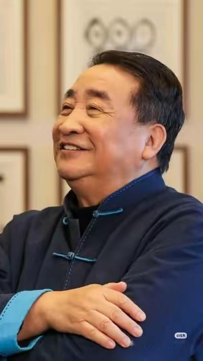看了姜昆的相声有啥感受?
  我说过相声只是小众曲艺，之前我喜欢听是因为我每天在