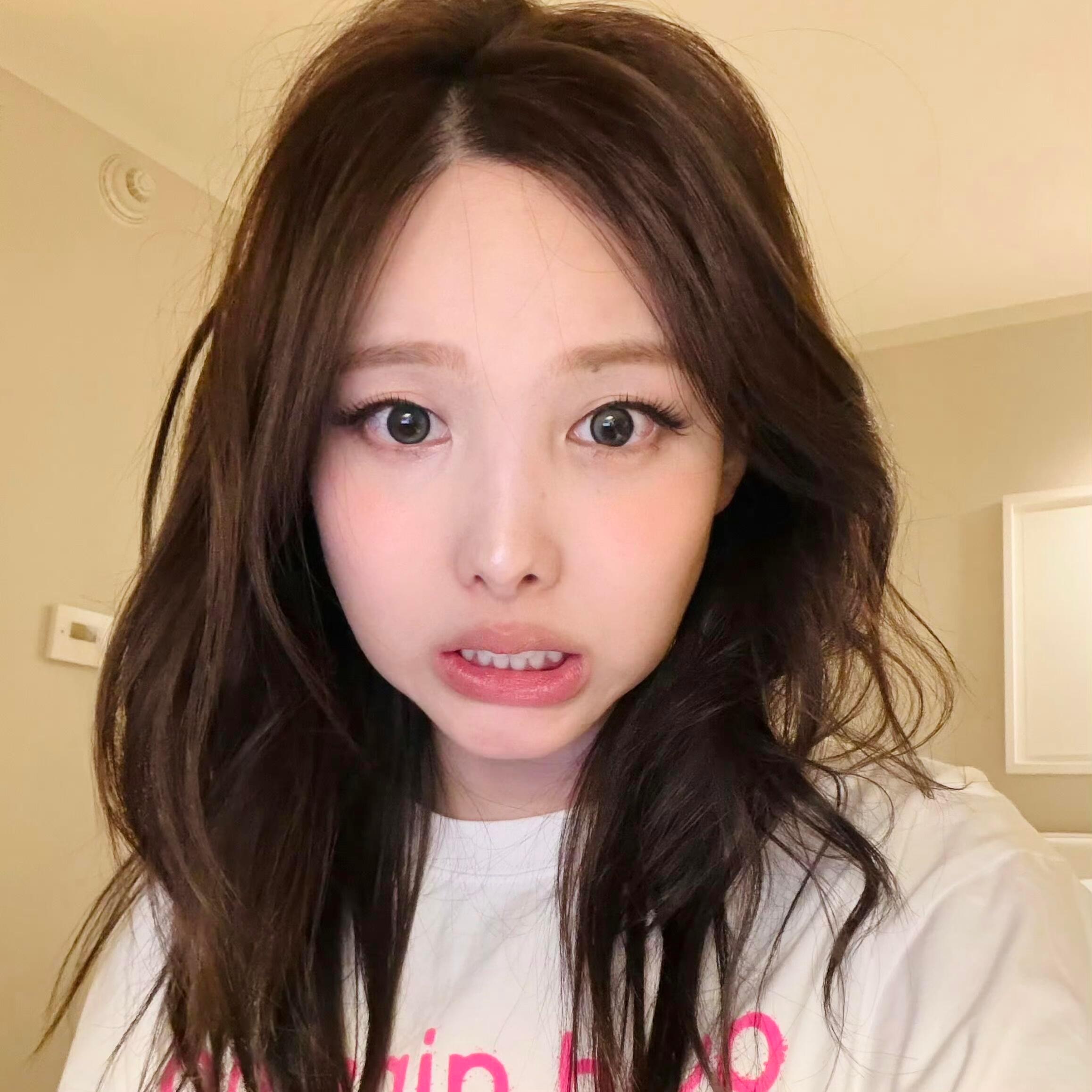 -𝐒𝐇𝐀𝐑𝐄｜林娜琏头像背景图搭配 ⸝⸝🧸꙳🍀◟🥨。 