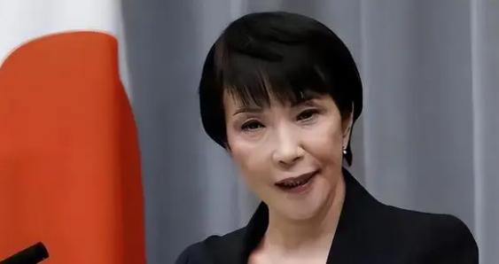 认怂只为续命！日本突向俄承诺不援乌，三大命门被掐不得不低头。
就在几天前，高市早