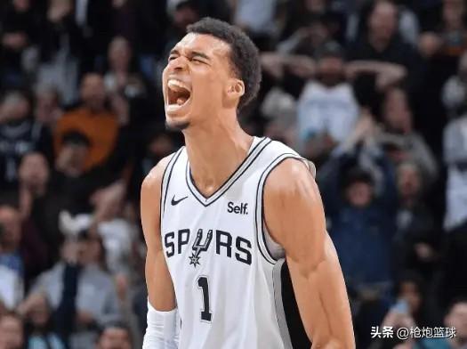 雷霆队急得像热锅上的蚂蚁啊

据记者Clemente谈到了对本赛季MVP奖项的看