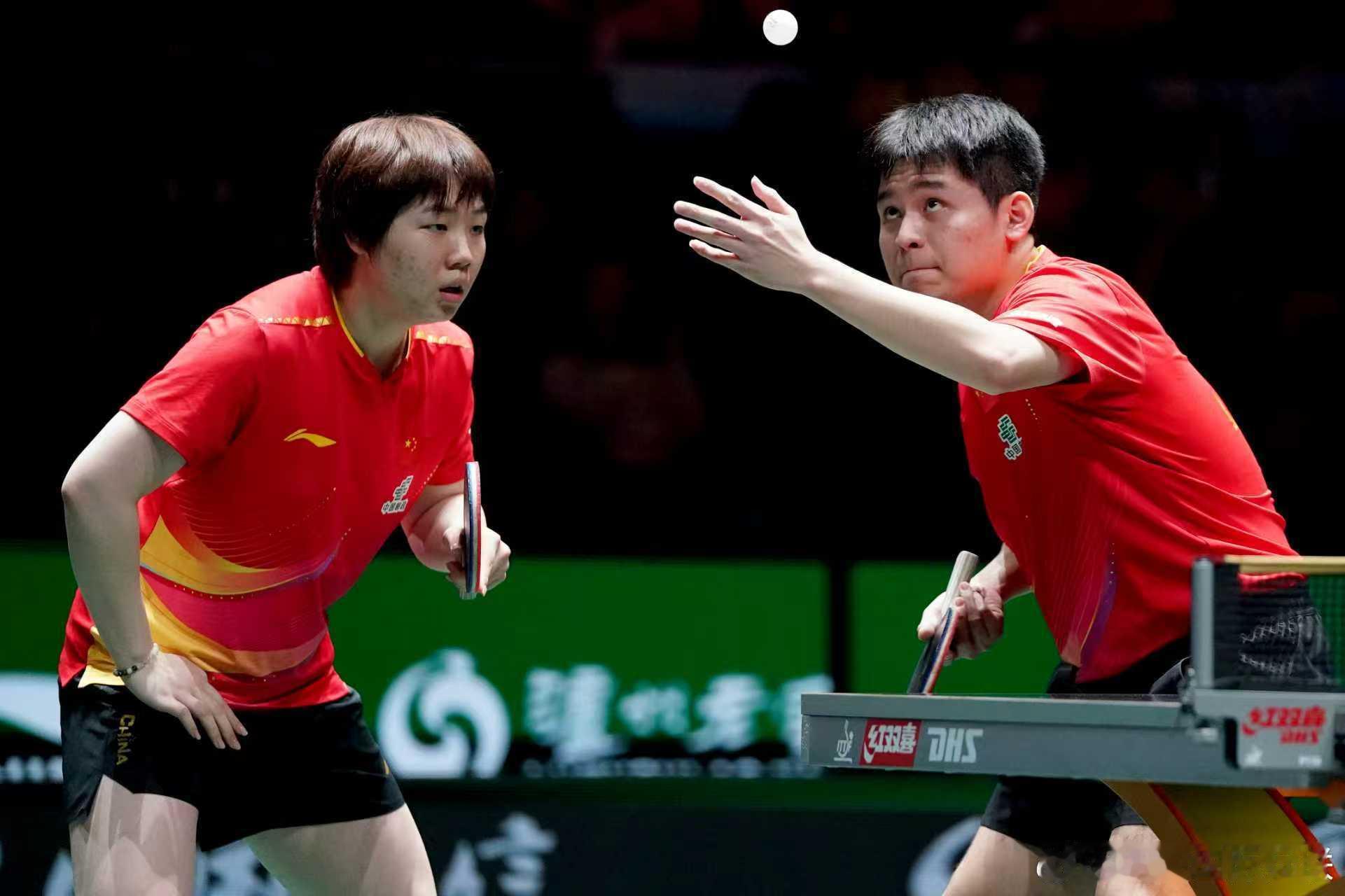 国乒再变阵！王楚钦、孙颖莎轮休，王曼昱、梁靖崑迎来2025成都混团世界杯首秀！混