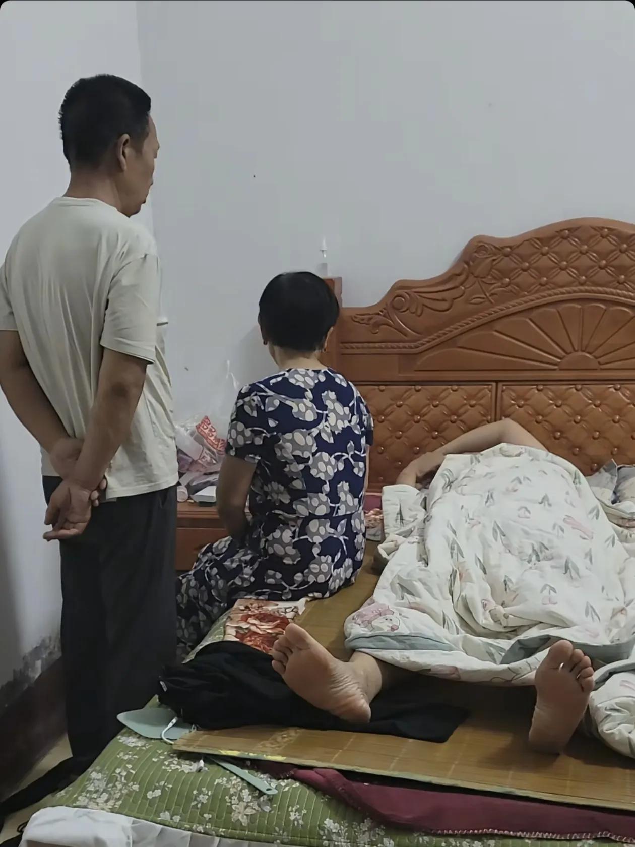 35岁还没结婚，爸妈都以为是我太挑了，叫我不要在意女方漂不漂亮，真相太扎心，不敢