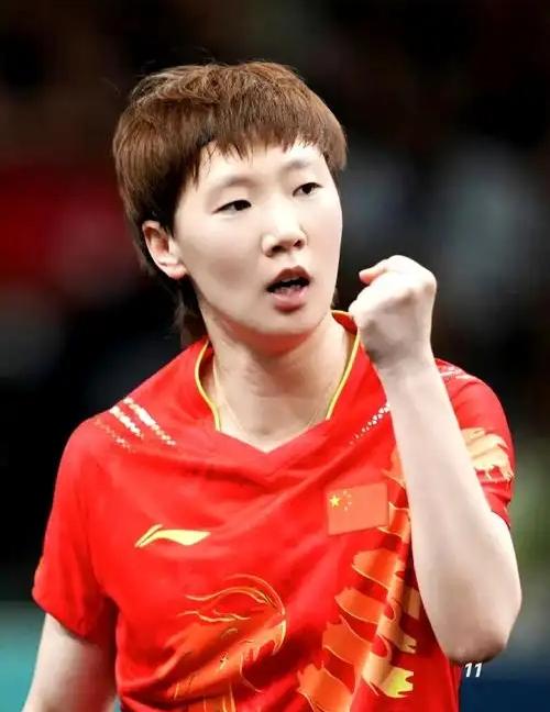 WTT美国大满贯最大冷门！王曼昱0-3被日本削球手横扫，比张本美和零封更意外 。