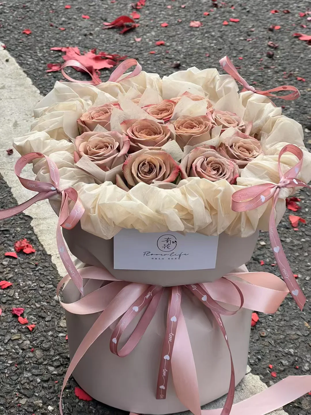 卡布奇诺芭蕾风小香风花束