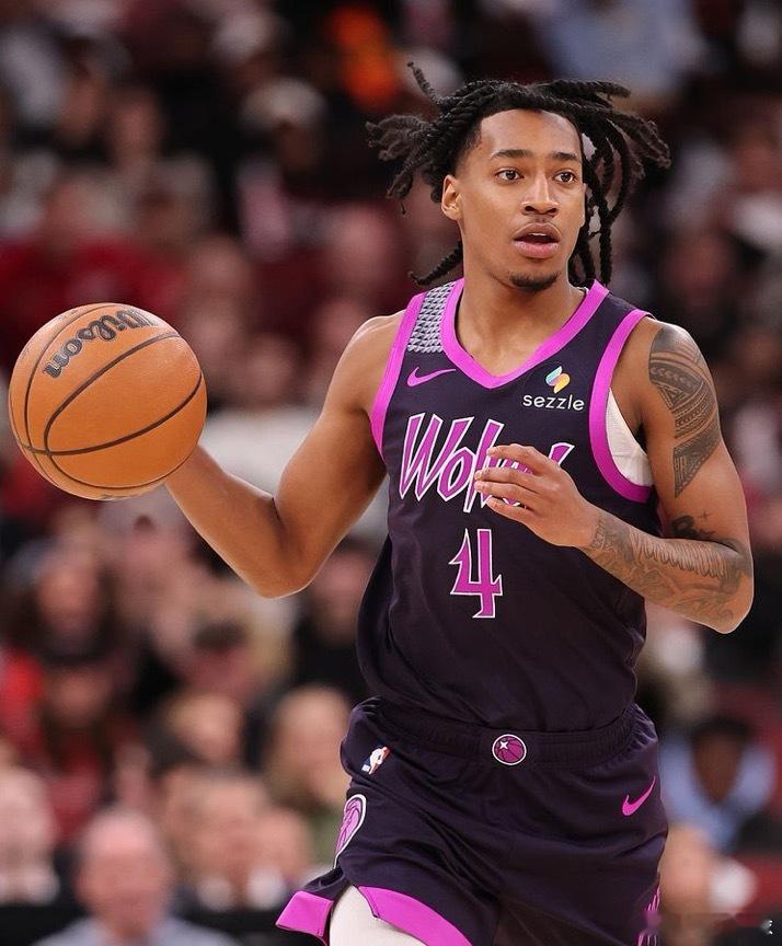 Shams：森林狼队将罗布·迪林厄姆和伦纳德·米勒交易至芝加哥。nba交易森林狼