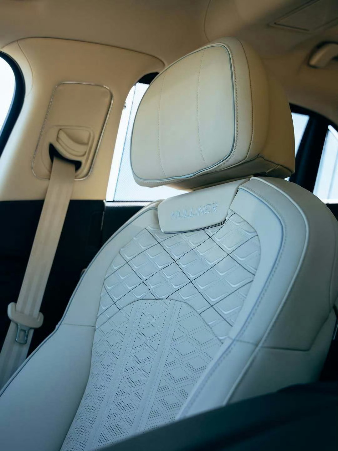 宾利 Flying Spur Mulliner 