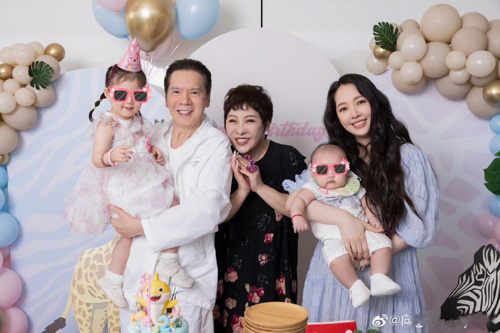向太选儿媳的标准 向佐说郭碧婷是个很伟大的老婆简单通透是向太挑选儿媳的核心，初次