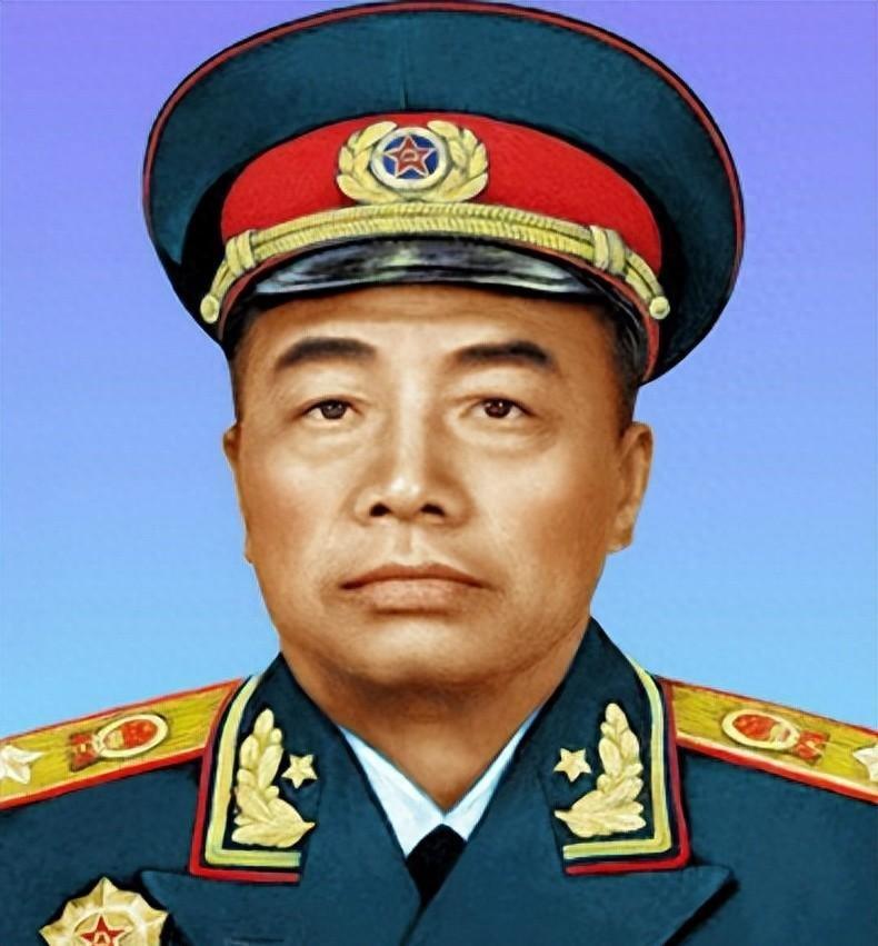 1949年解放战争中，解放军大败马家军，却发现俘虏里找不到一个团级军官，彭总痛斥