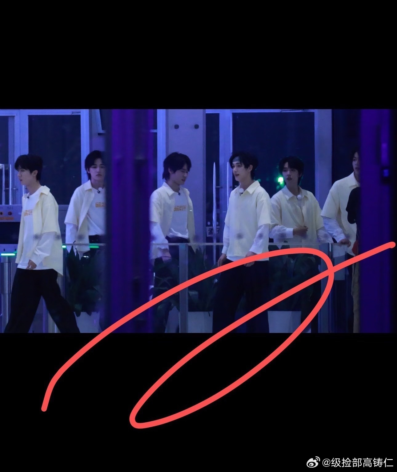 全体注意时代少年团要撕名牌了 